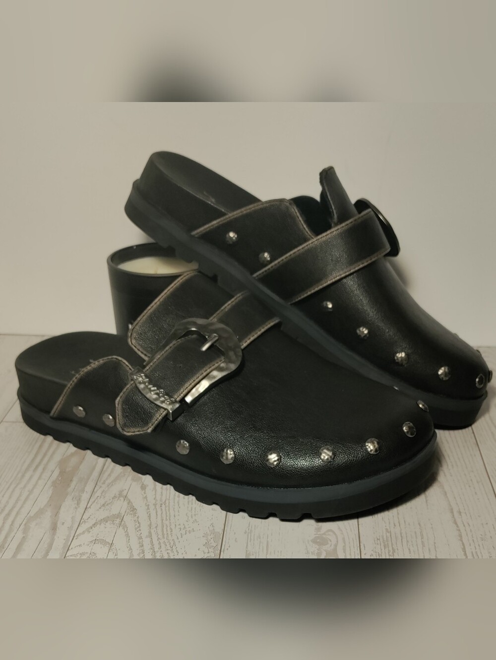 Blowfish Malibu Black Studded Buckle Platform Clogs Mules Women’s Size 6